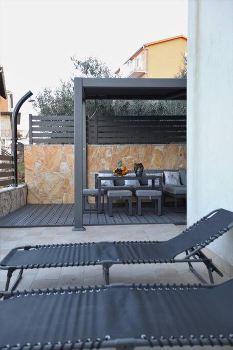 Luxury Villa Lana Apt, Seaview Terrace, Large Outdoor Space, Bbq Trogir Exterior photo